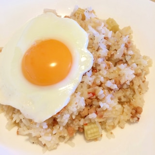 鶏そぼろとバジル缶で☆簡単ガパオライス